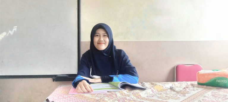 Yulia Dwi Purwaningtyas, S.Pd